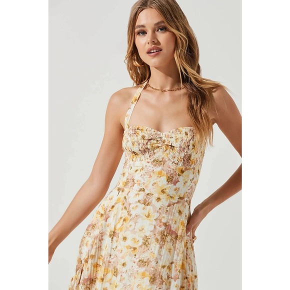 ASTR The Label Women's Mariella Taupe Yellow Floral Lined Maxi Dress - Picture 5 of 8